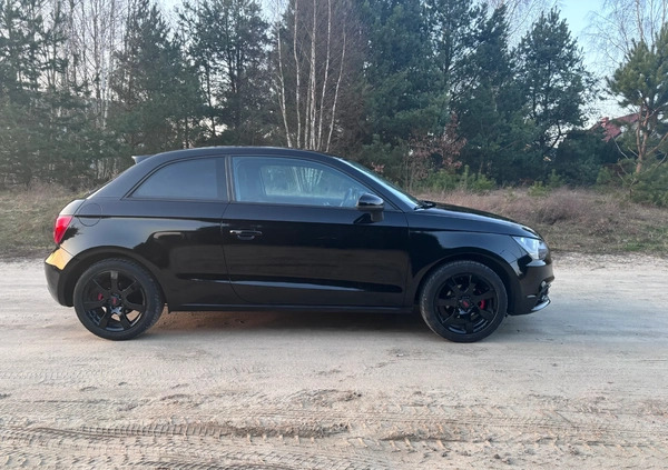 Audi A1 cena 28000 przebieg: 180000, rok produkcji 2014 z Kwidzyn małe 781